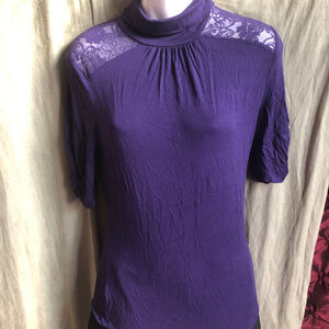 π Cable & Gauge Beautiful, feminine purple - lace